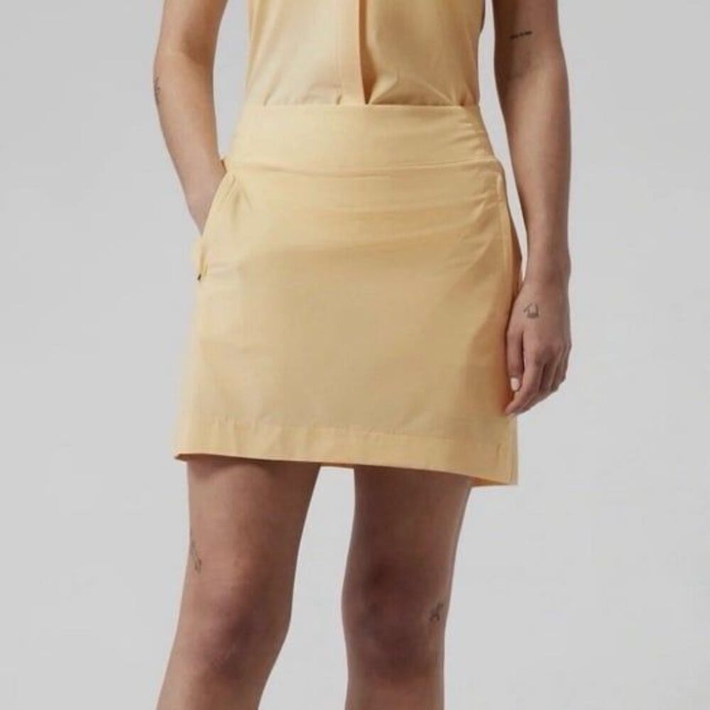 Athleta Women’s Brooklyn Skort Skirt Pale Yellow